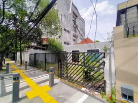 Dijual Rumah hitung tanah di Menteng dekat cikini