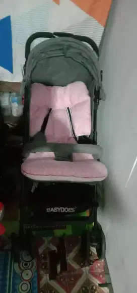 Srelor atau kereta bayi