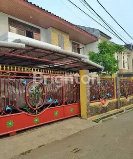 RUMAH BESAR MURAH POTENSI BISNIS DI PAMULANG