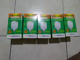 Lampu emerald T20