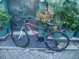 Sepeda gunung UNITED