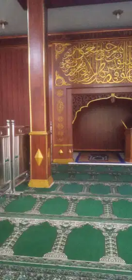 Mihrop masjid ukir