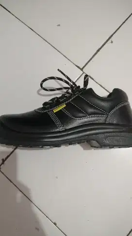 Sepatu safety King Power no. 41