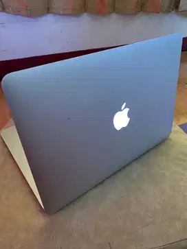 Macbook Air 2017 13 Inch SSD 128 GB