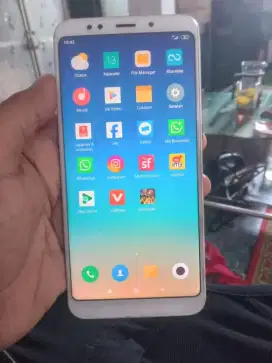 Xiomi redmi 5+ 4/64