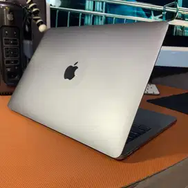Macbook Pro Retina 13inch 2017 8/256GB
