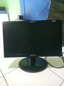 Layar monitor samsung