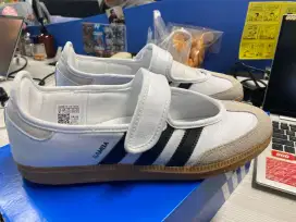 Samba Jane White black