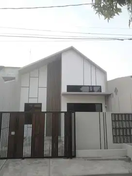 Rumah 10 menit ke Plaza Taman Harapan Baru SHM Bebas Banjir J-32545