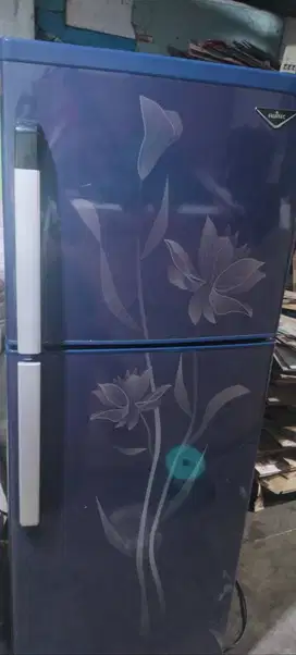 dijual kulkas merek pujitex secon sangat baik