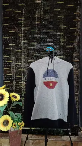 Jual Sweater Bagus Cowo Cewe
