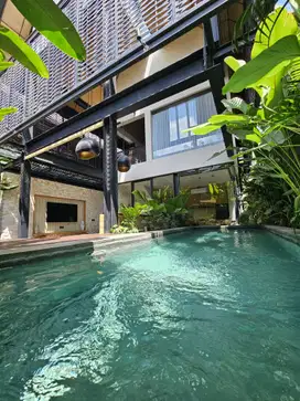 VILLA DESAIN ESTETIK SIAP HUNI DI CANGGU