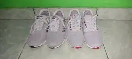 Sepatu murah jual cepat rp50.000 aja satu pasang
