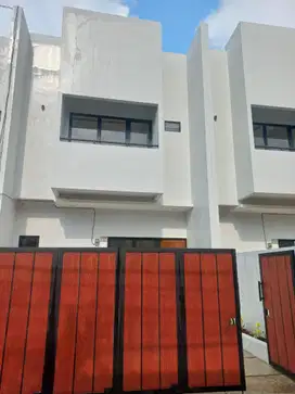 Rumah 2 Lantai di Bekasi Dekat Mall dan Sekolah Bebas Banjir J-24569
