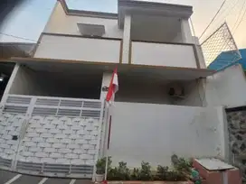 Rumah 4 KT 15 Menit ke Bekasi Trade Center Mall 2 Hadap Utara J-25379