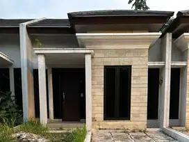 Rumah Minimalis Siap Huni dekat Living Plaza Pamulang Siap KPR J-19229