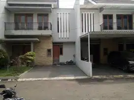 Rumah Strategis Dijual di Pesona Harapan Indah Bekasi Siap KPR J-20684