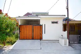 Rumah SHM 2Lt dekat Stasiun Cibitung Siap Huni Harga Nego J-17207