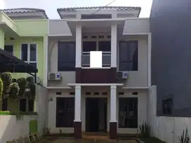 Rumah Strategis 2 Lantai di Griya Kiana Bekasi Barat Siap KPR J-13618