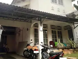 Rumah Strategis Siap Huni di Bintaro Sektor 3 Harga Nego Siap KPR J-21