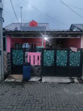 Dijual rumah Cluster Seisinya