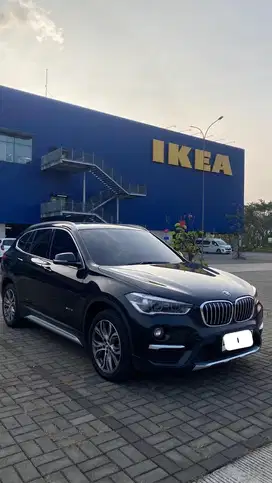 BMW X1 2018 Hitam, Individu