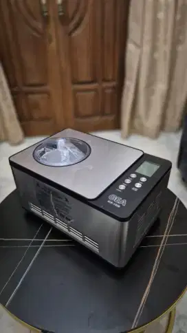 Mesin pembuat es krim GEA-1530