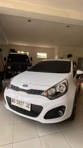 Kia All New Rio 2014 Putih
