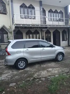 Toyota Avanza 2012 Bensin