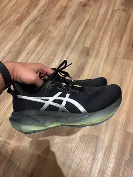 Asics Novablast 5 Luxe