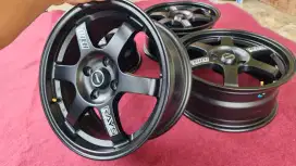 TE37 R16 like new