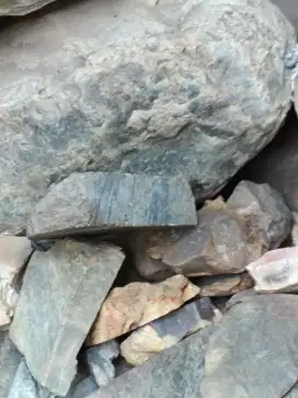 Batu alam kualitas premium