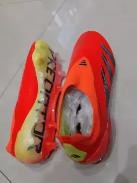 Jual sepatu bola adidas predator