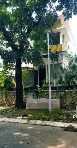 Rumah Cantik Minimalis Mahogany Cibubur Dekat Ke Stasiun LRT Cibubur