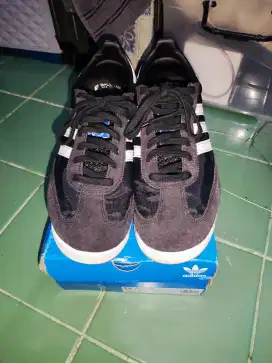 Adidas SL72 RS SIZE 44,3