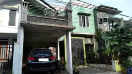 Rumah 2 Lantai Siap Huni di 10 menit ke Stasiun Depok Siap KPR  J-1421