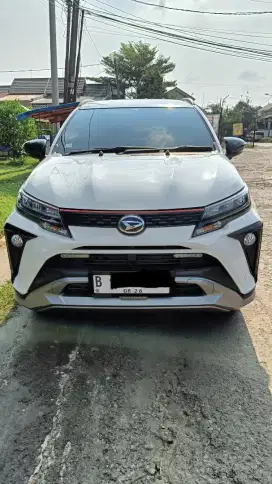 Di jual cash, Daihatsu Terios 1.5 R custom matic 2023