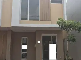 Rumah di Paramount Serpong Milano dekat Stasiun Cisauk J-18664