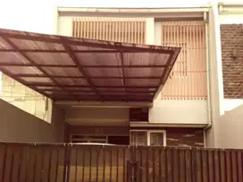 Rumah Strategis di Pusat Kota Jaksel Dekat Stasiun Tebet 2 Lt J-11061