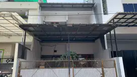 Rumah SHM LT 102 Selangkah ke Gerbang Tol Cawang Dibantu KPR J-16586