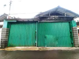 Rumah Strategis 8 Menit ke RSUD Kramat Jati LT 160 Dibantu KPR J-17613