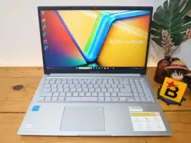 Laptop Asus Vivobook 15 A5104VA Core i5 gen13 RAM 16 GB Like New