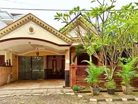 Rumah Luas 15 Menit ke Lagoon Avenue Mall Bekasi Bebas Banjir J-19567