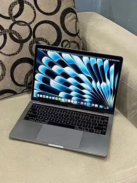 MacBook Pro TouchBar MV972 13” 2.4Ghz Core i5 16/512Gb Thn 2019  CTO