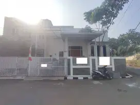 Dijual Rumah Hook di Depok Dekat Pintu Tol Cimanggis Siap Huni J-25351