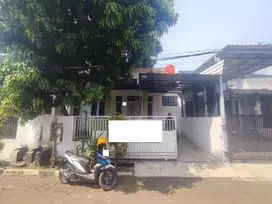 Rumah Strategis 10 Menit ke Gerbang Tol Cimanggis Dibantu KPR J-25753