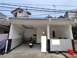 Rumah Siap Huni di Depok Akses Dekat ke RS dan Tol Hadap Timur J-18942