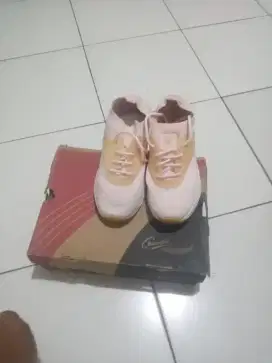 Sepatu crocodile anak size 34 original