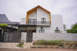 Rumah Modern 2 Lt Dekat Tol Pondok Gede Timur 2 Hadap Timur J-25781