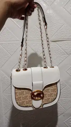 Tas MK cocok buat acara ke pesta